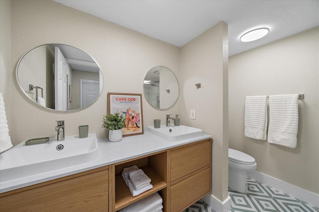 3041 CLIFFORD STREET photo 18