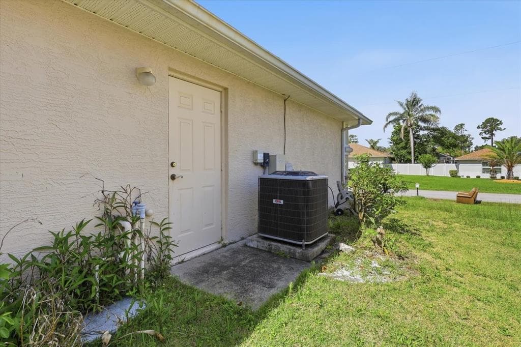 122 BELLEAIRE DRIVE photo 9