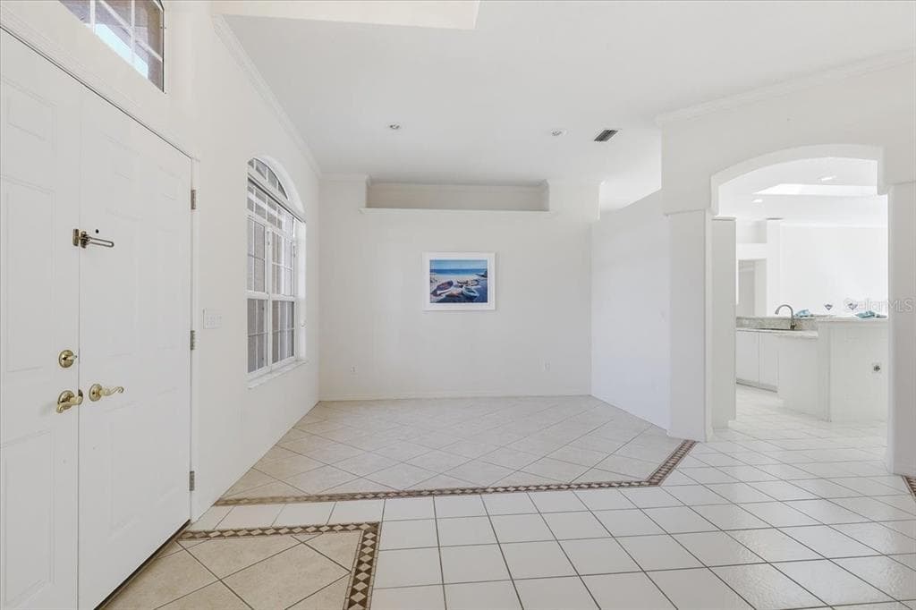 122 BELLEAIRE DRIVE photo 15
