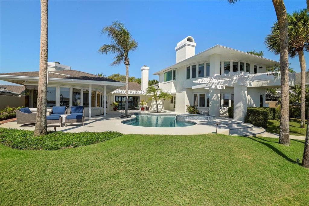 1215 COMMODORE DRIVE 2