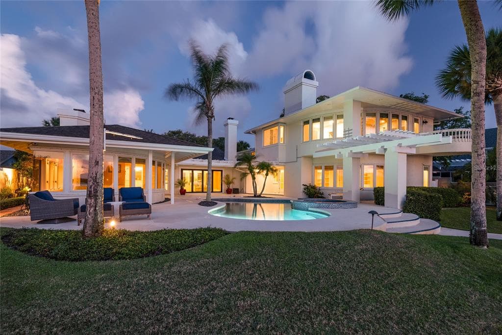 1215 COMMODORE DRIVE 3