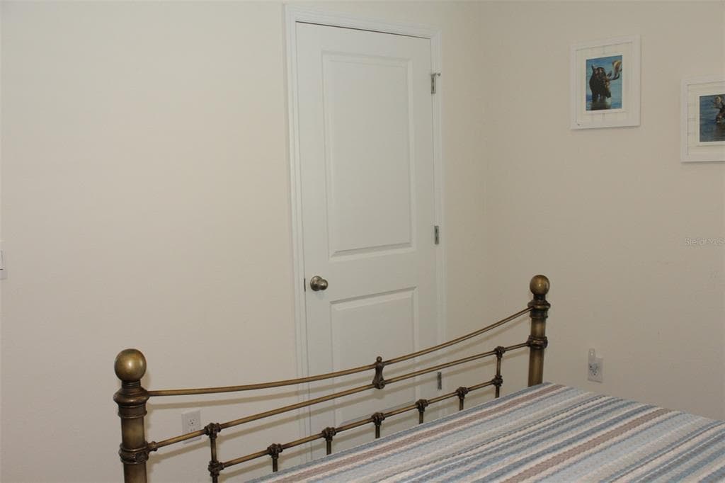 810 WILL SCARLETT AVENUE photo 11