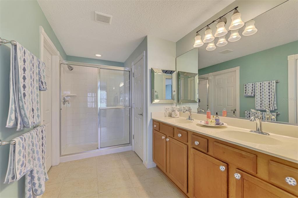 6099 BENEVENTO DRIVE photo 22