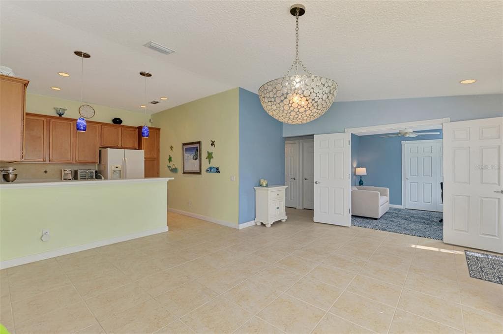 6099 BENEVENTO DRIVE photo 9
