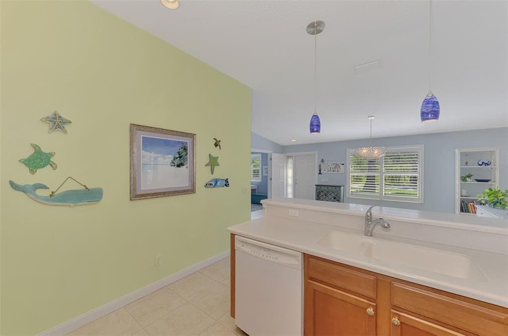6099 BENEVENTO DRIVE photo 15
