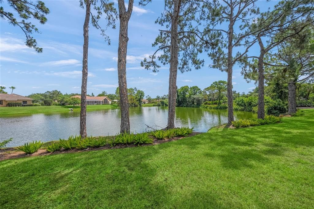8331 MISTY LAKE CIRCLE photo 6