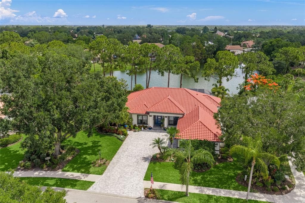 8331 MISTY LAKE CIRCLE photo 3