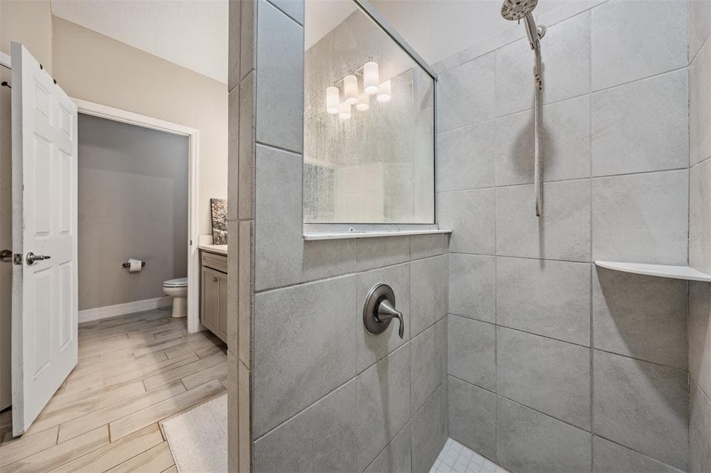 13418 LAKEVIEW OAKS LANE photo 23