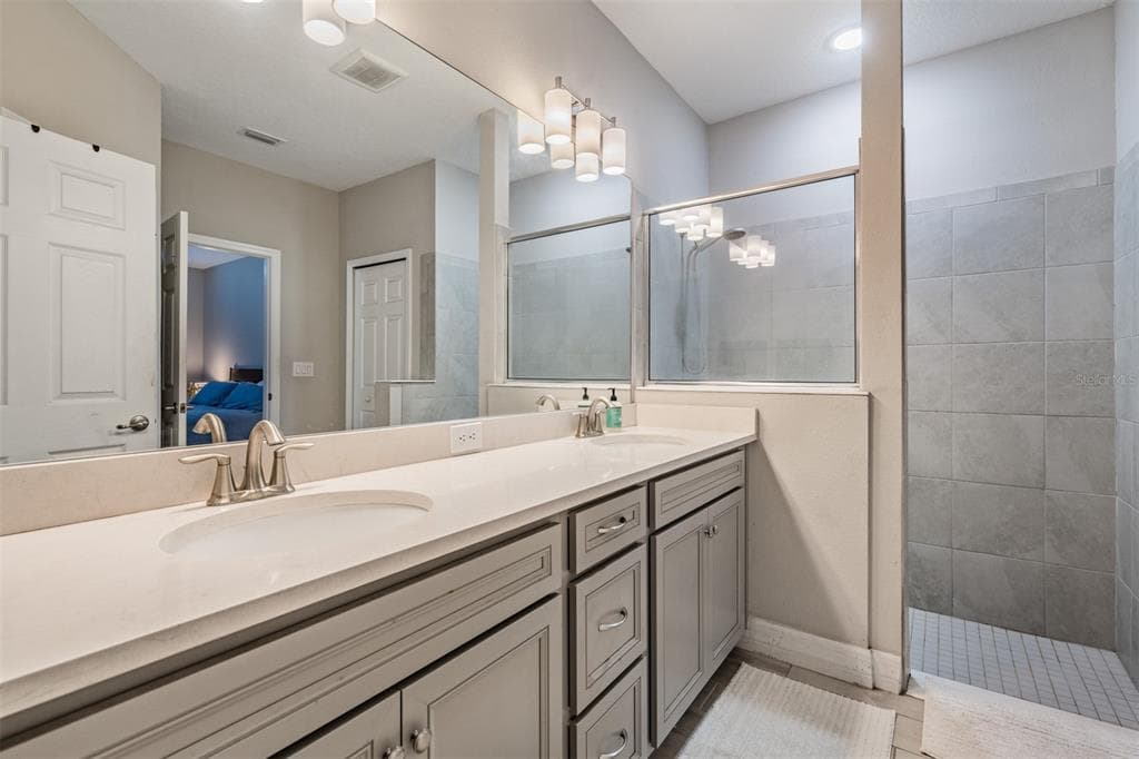 13418 LAKEVIEW OAKS LANE photo 22