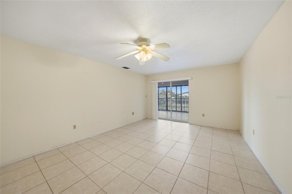 1432 MEDITERRANEAN DRIVE #2B 4