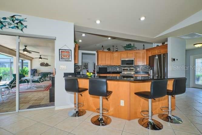 844 NE 6TH AVENUE photo 23