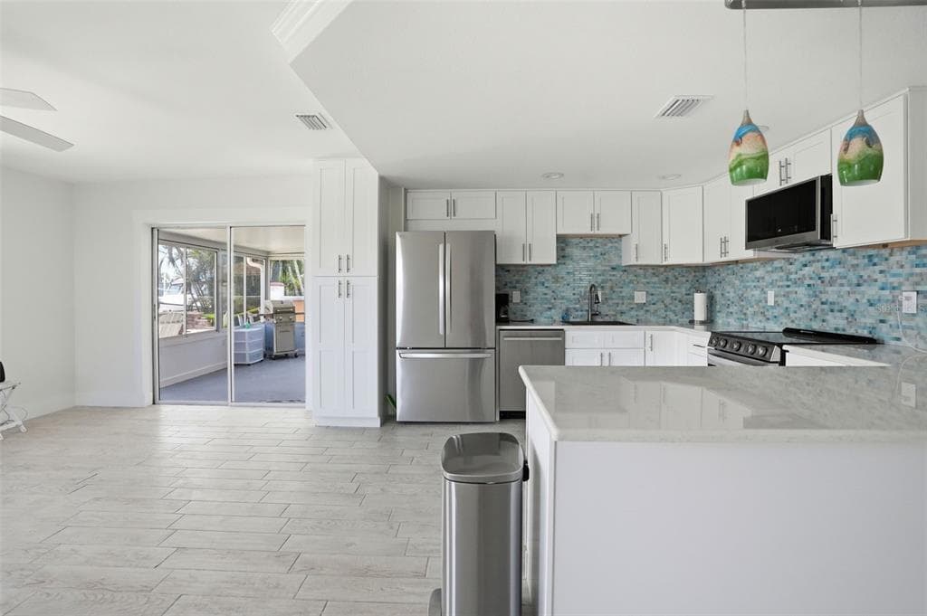 13840 BARNARD AVENUE photo 14