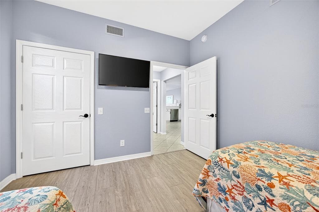 3500 MONDOVI COURT 1011 photo 23