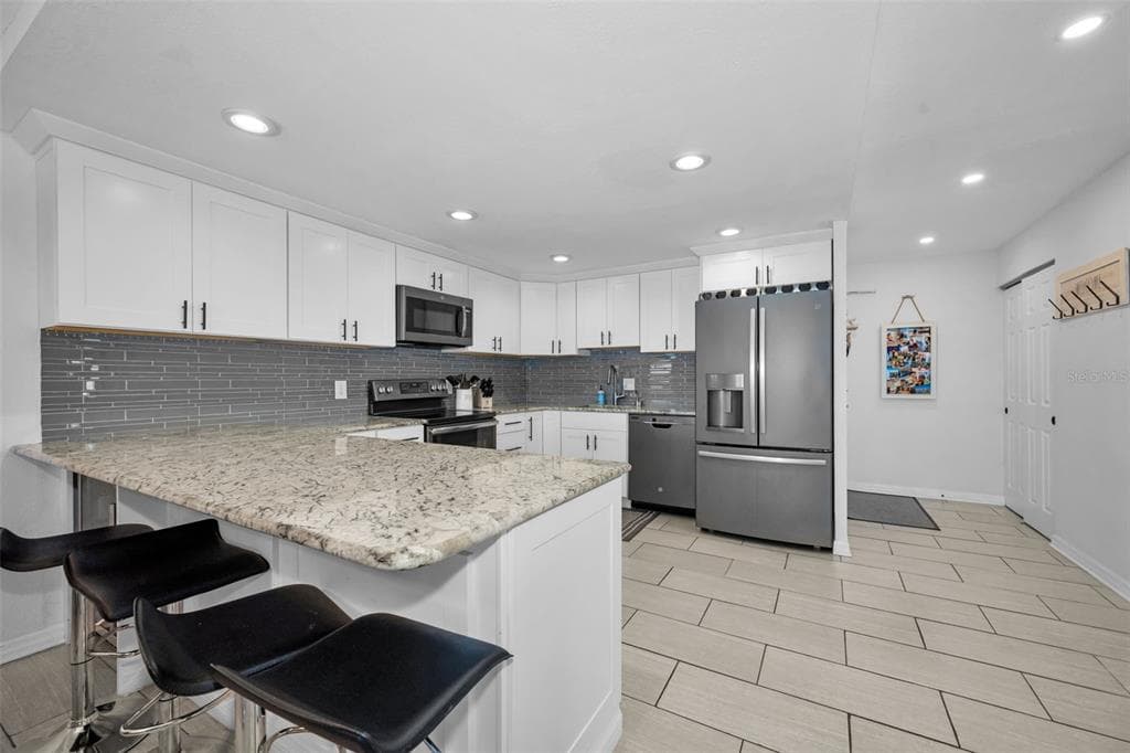 855 BAYWAY BOULEVARD 708 photo 22