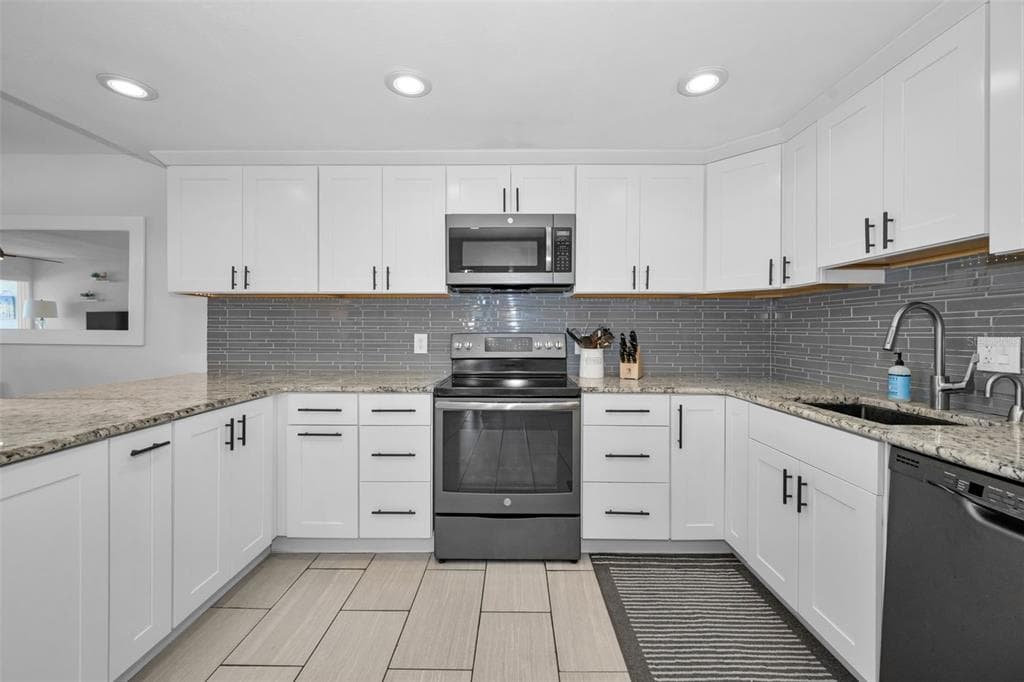 855 BAYWAY BOULEVARD 708 photo 20