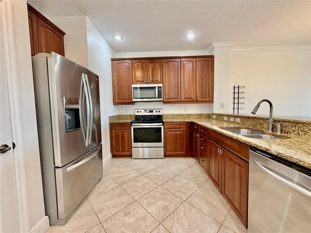 85 RIVERVIEW BEND S 1532 photo 9