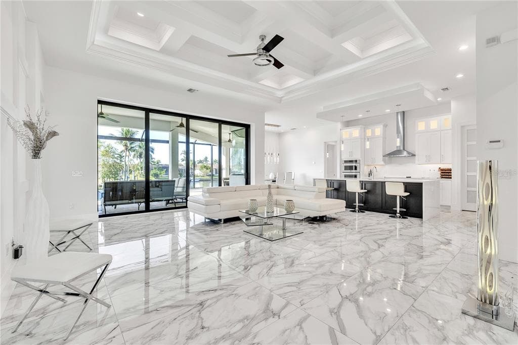 1323 PENGUIN COURT photo 5