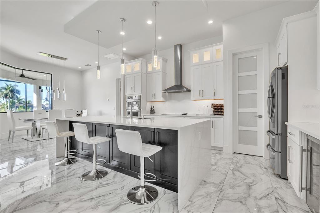 1323 PENGUIN COURT photo 11