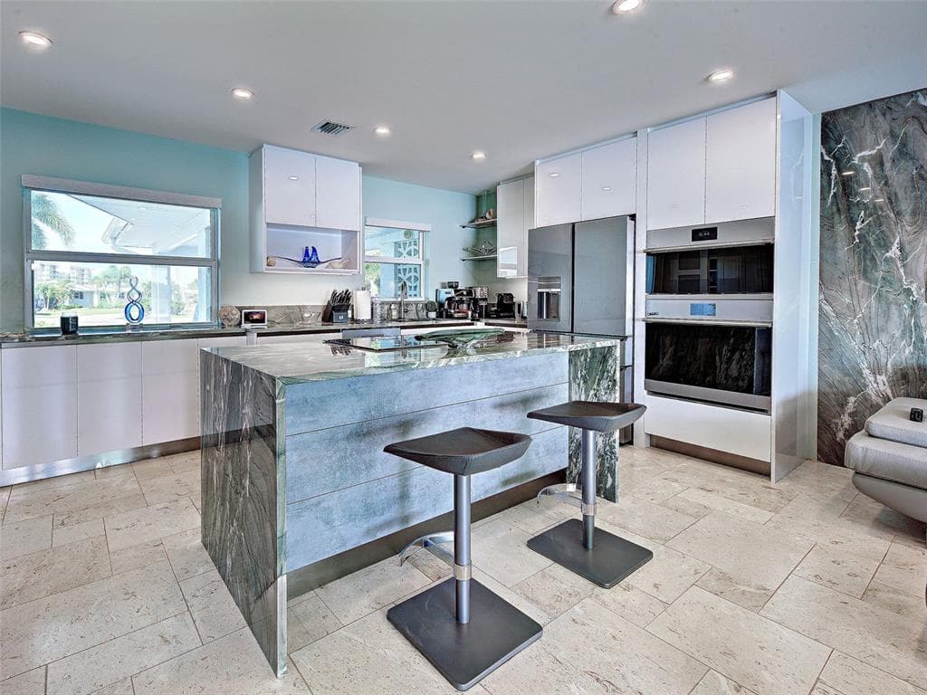 885 WHITE CAP CIRCLE 34 photo 10