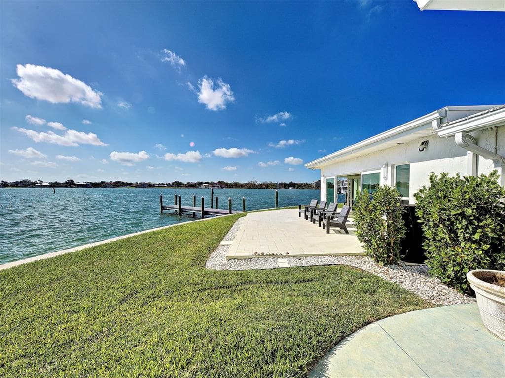 885 WHITE CAP CIRCLE 34 photo 4