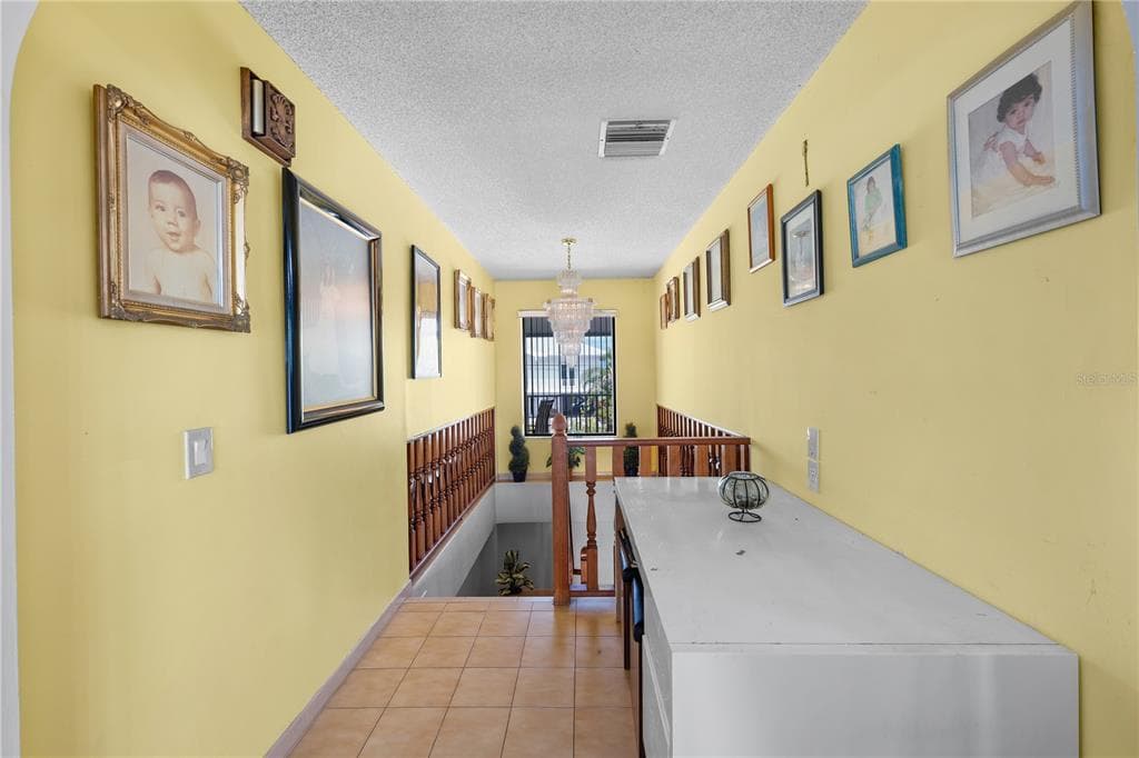 2100 AVENUE H photo 17