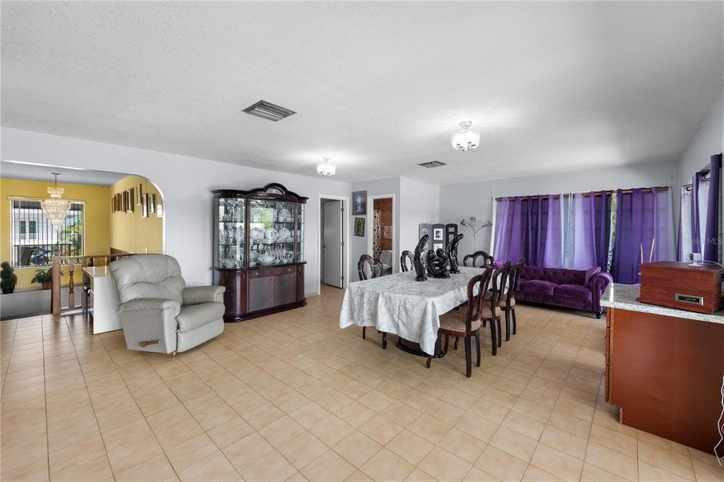 2100 AVENUE H photo 12
