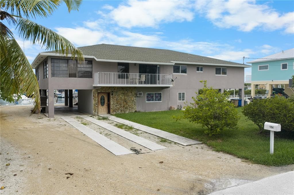 2100 AVENUE H photo 3