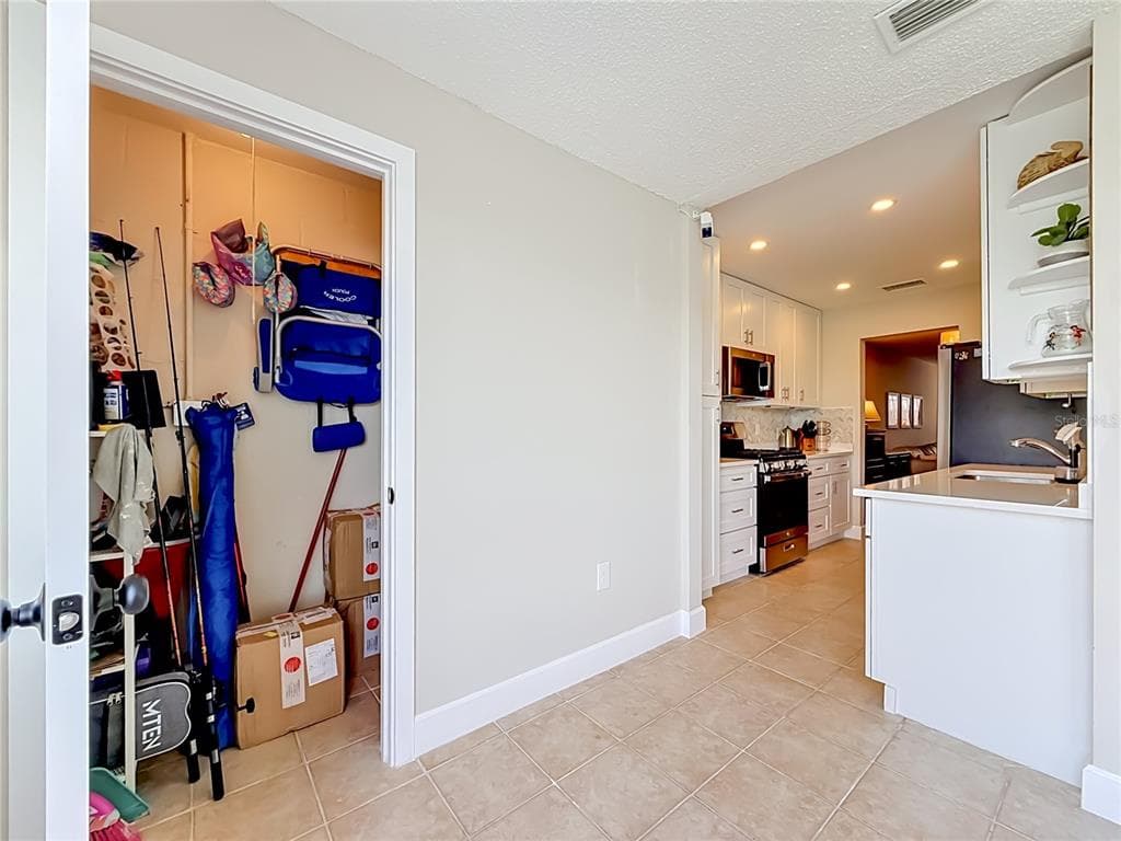 5925 SHORE BOULEVARD S 107 photo 16