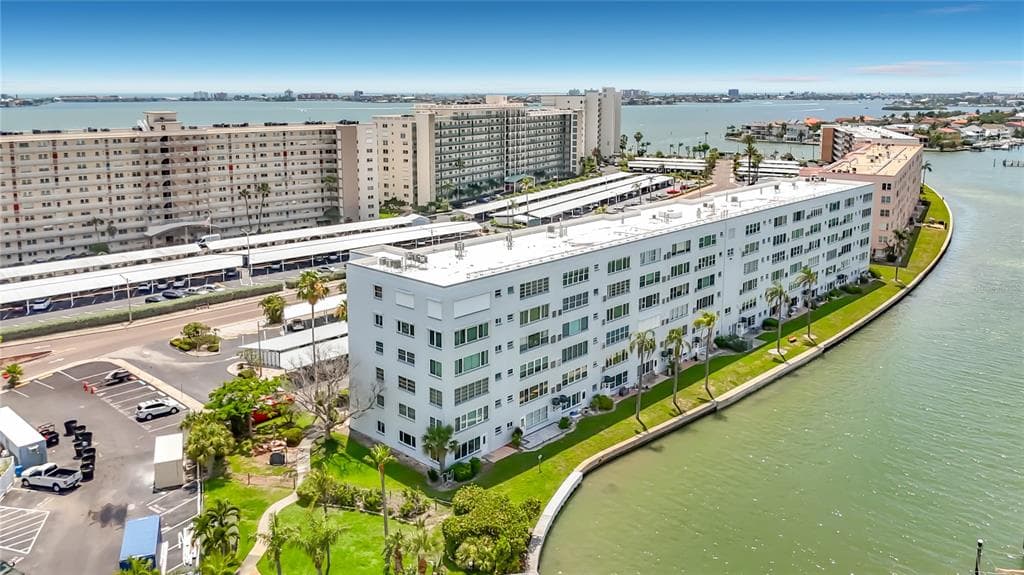 5925 SHORE BOULEVARD S #107 1
