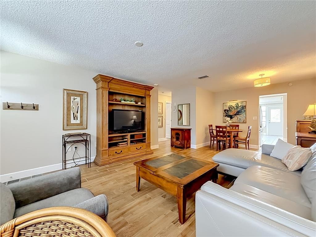 5925 SHORE BOULEVARD S #107 4