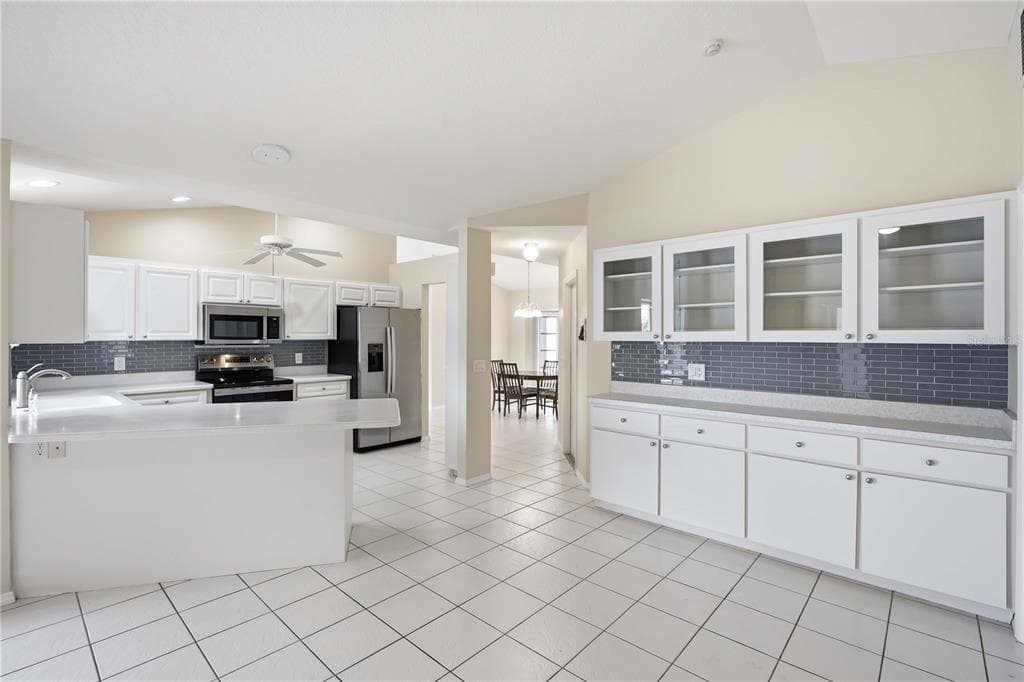 63 CLUBHOUSE ROAD photo 16