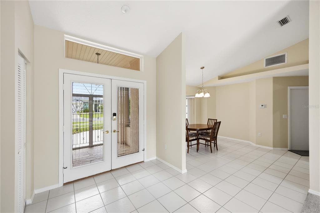63 CLUBHOUSE ROAD photo 5