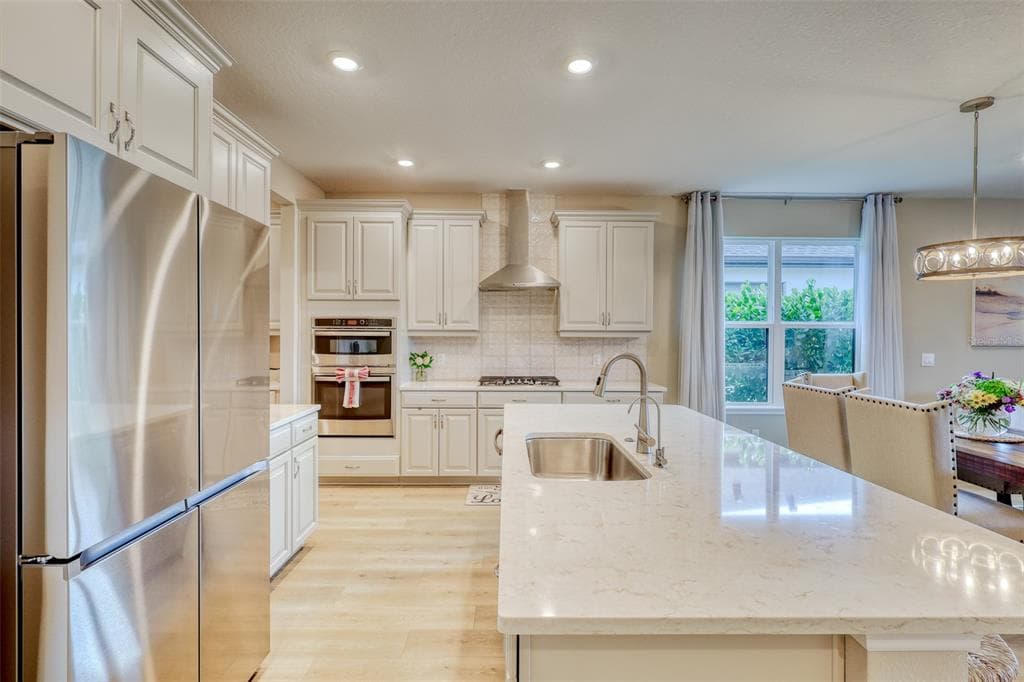 6374 GRANDVIEW HILL COURT photo 15