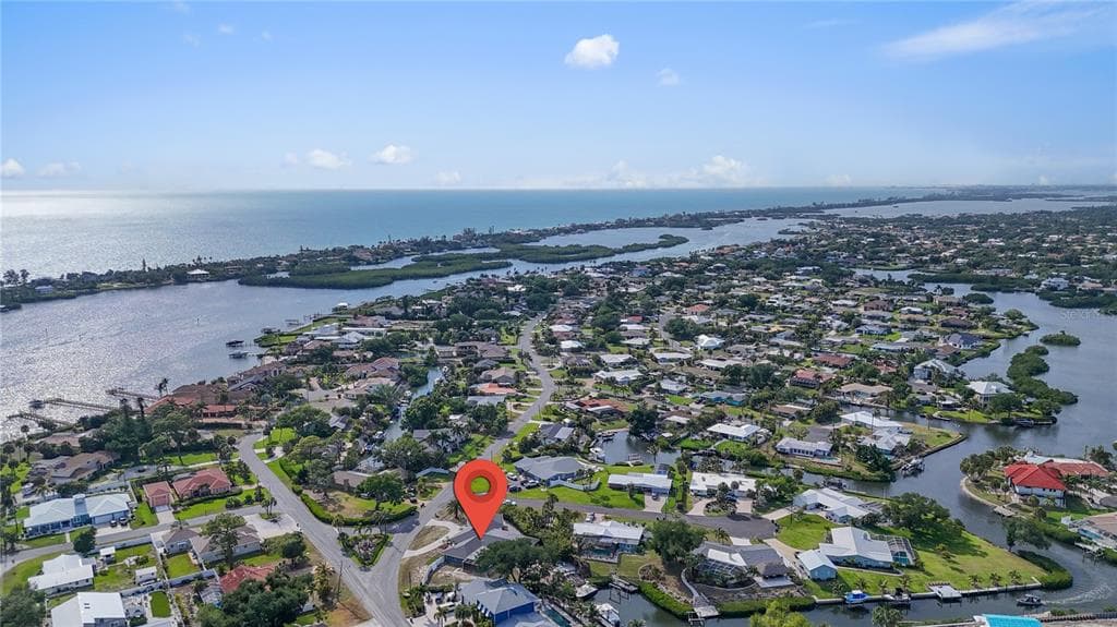 314 S SHORE DRIVE photo 3