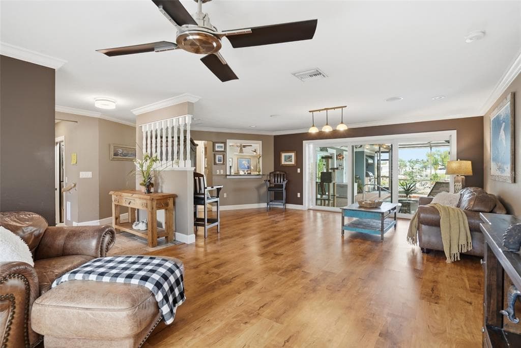 314 S SHORE DRIVE photo 24