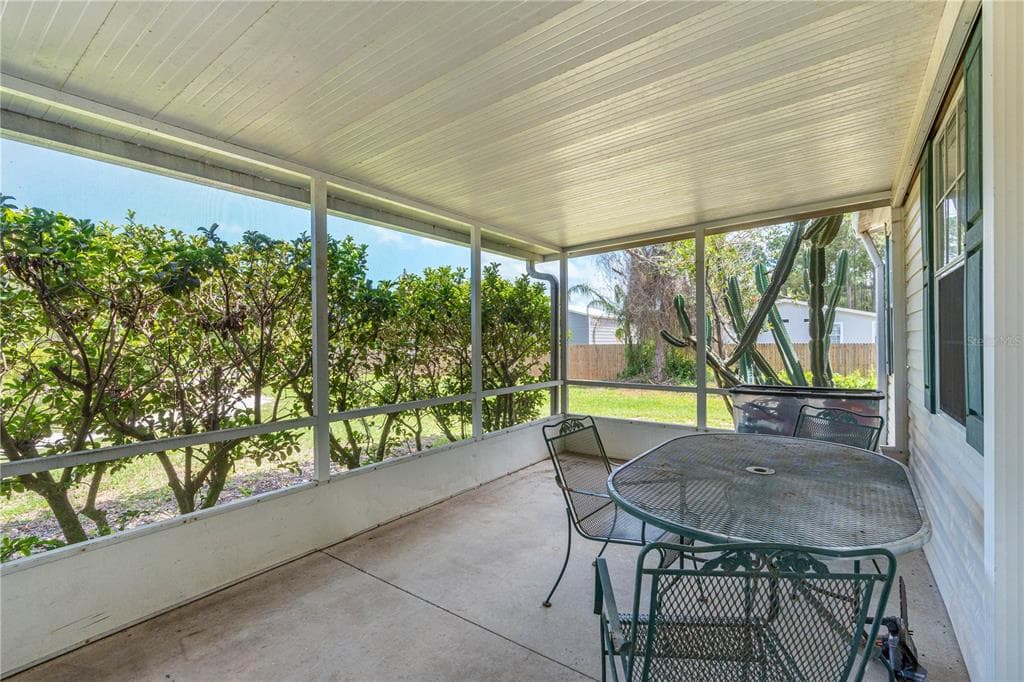 1055 ACEE DRIVE photo 9