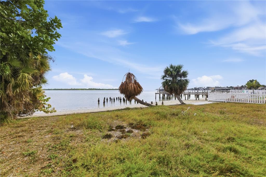 6043 BAYOU GRANDE BOULEVARD NE photo 7