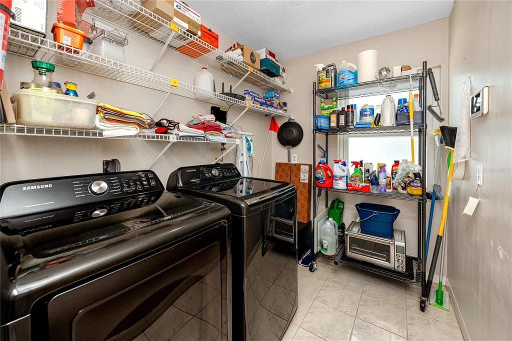 1116 KINGFISH PLACE photo 12