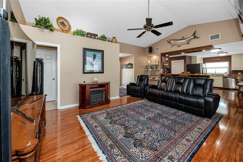 1116 KINGFISH PLACE photo 8