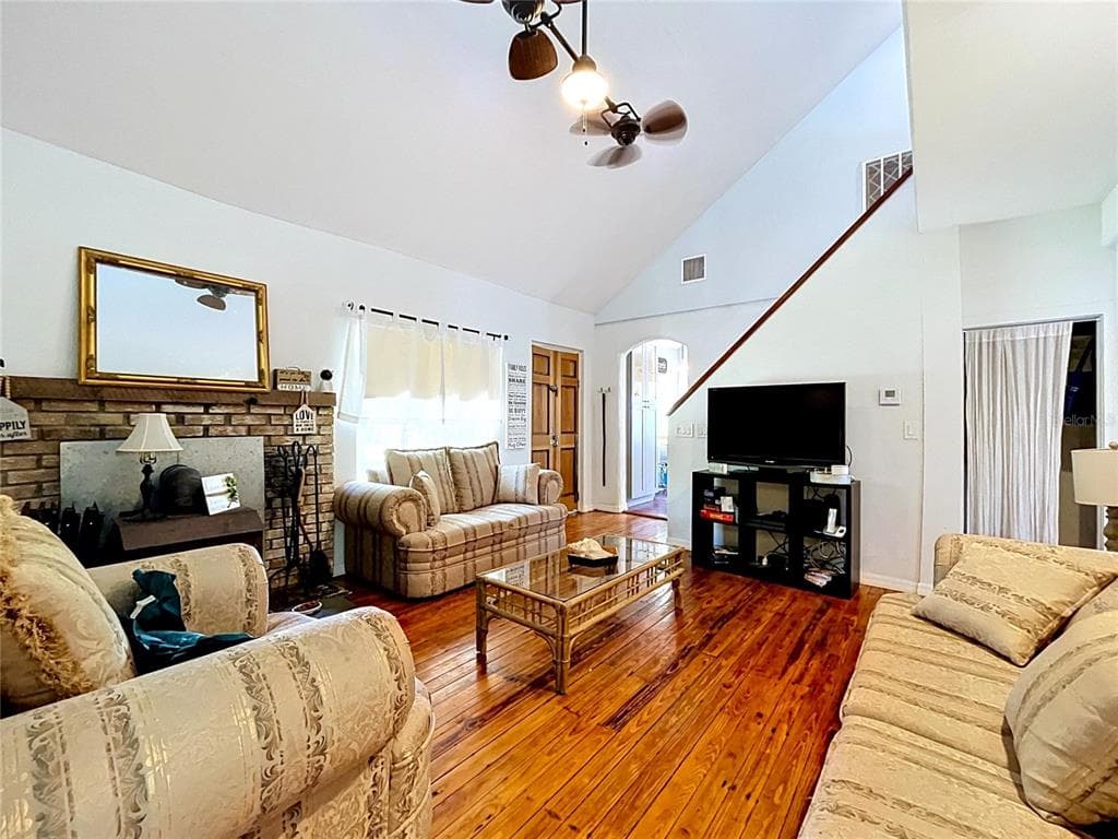 10824 PALMETTO STREET photo 17