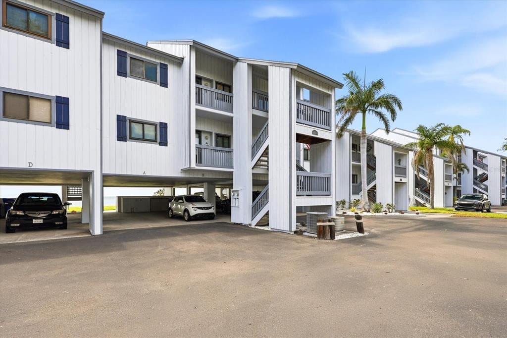 818 BAHIA DEL SOL DRIVE 28 photo 3