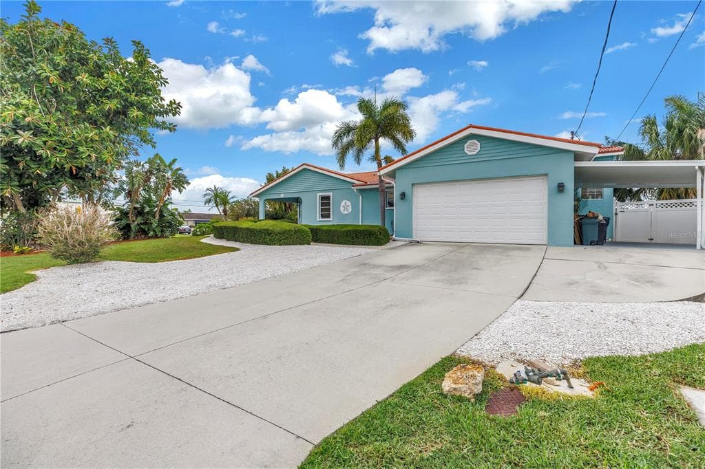 4911 PALMETTO POINT DRIVE 2