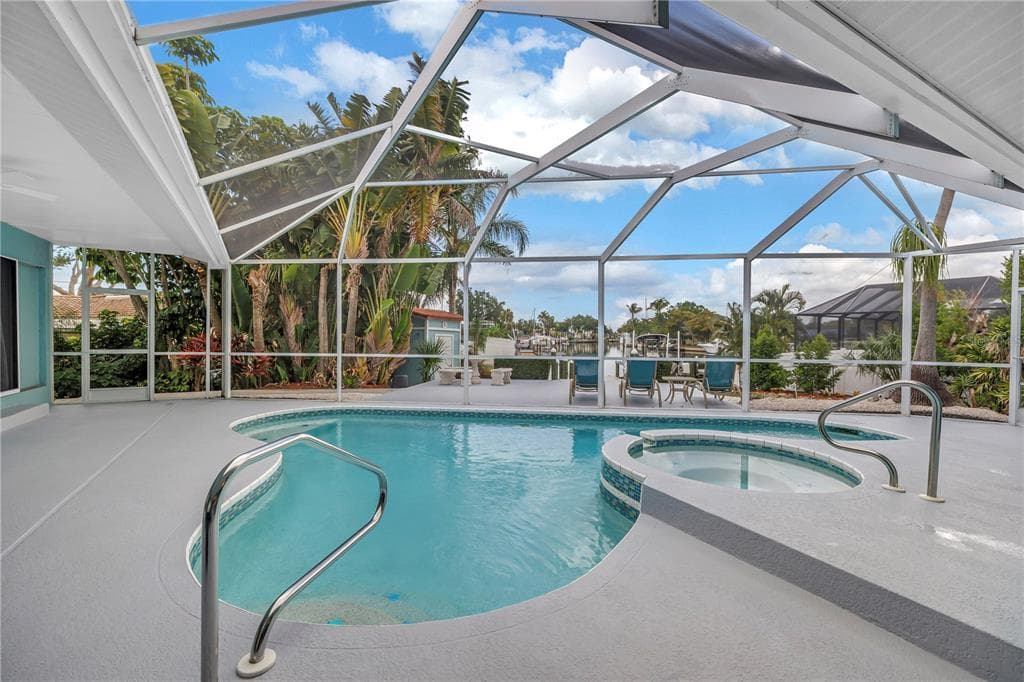 4911 PALMETTO POINT DRIVE 5