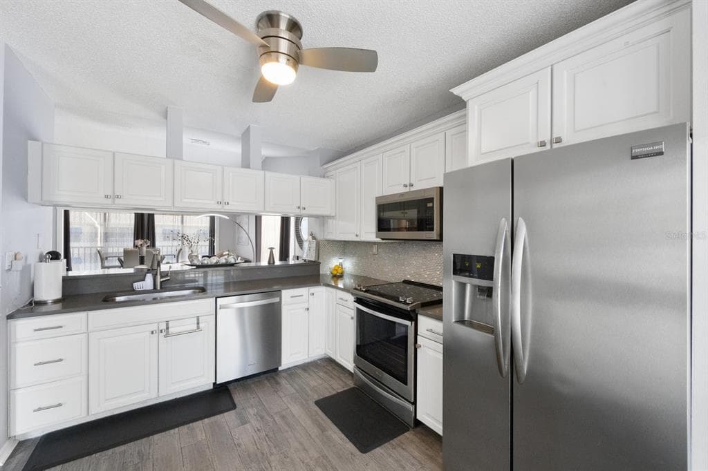 11600 SHIPWATCH DRIVE 1417 photo 18