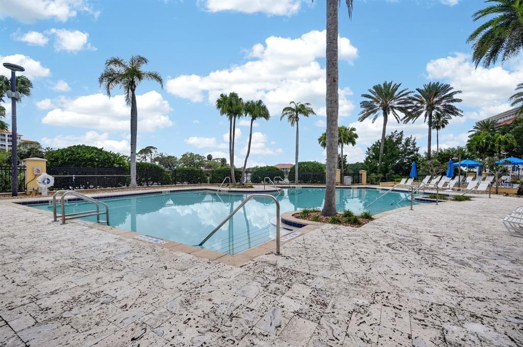 102 YACHT HARBOR DRIVE 378 photo 12