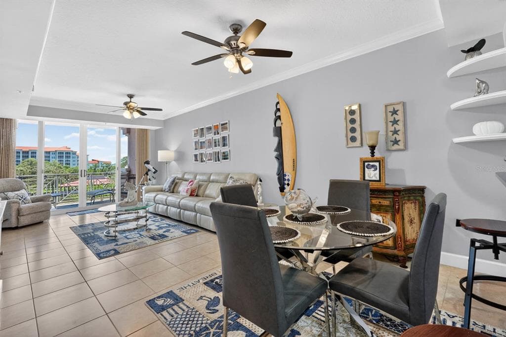 102 YACHT HARBOR DRIVE 378 photo 22