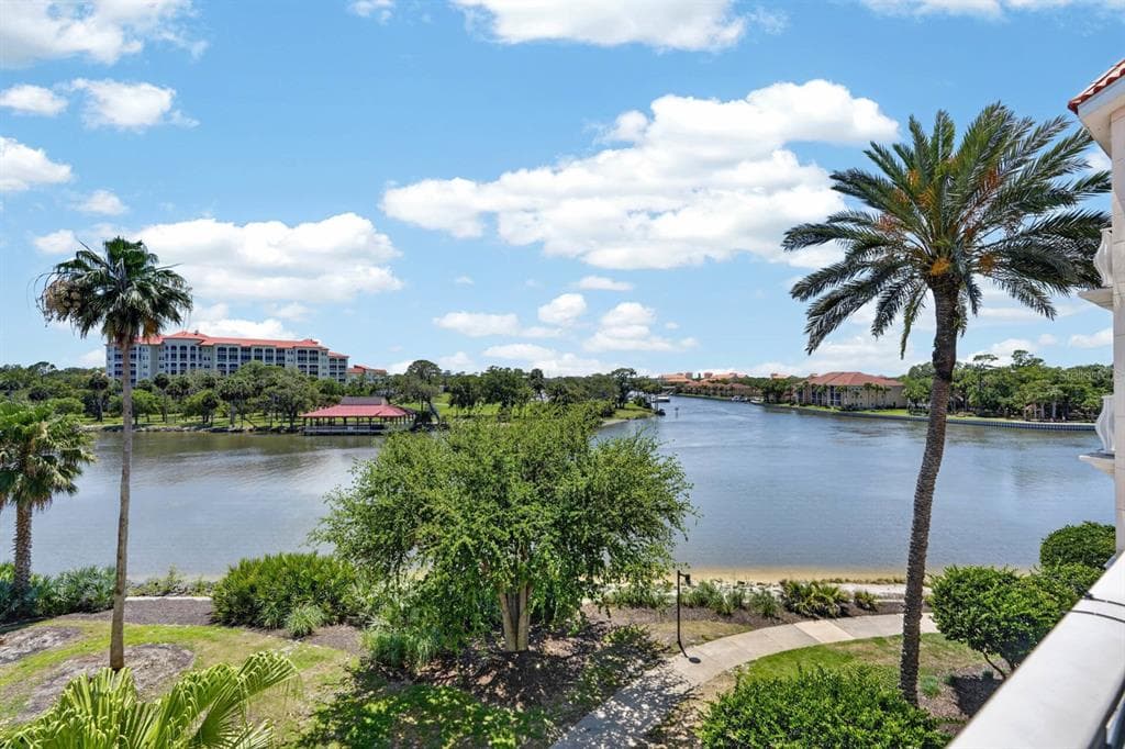 102 YACHT HARBOR DRIVE 378 photo 14
