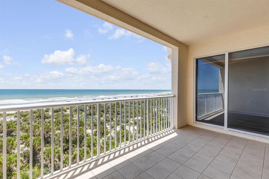 253 MINORCA BEACH WAY 604 photo 14