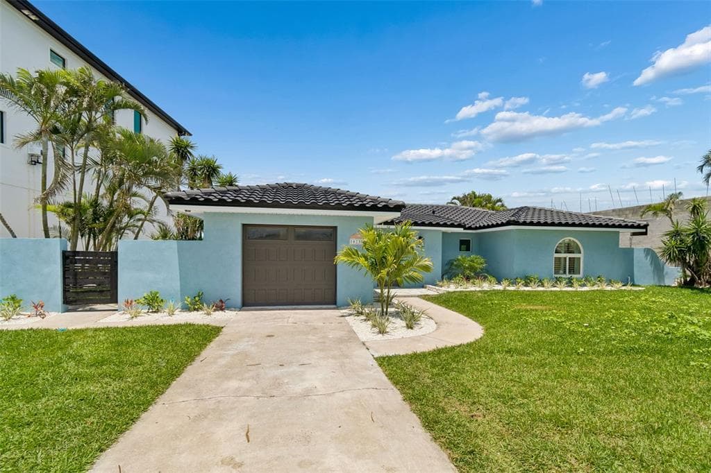 10238 TARPON DRIVE 2