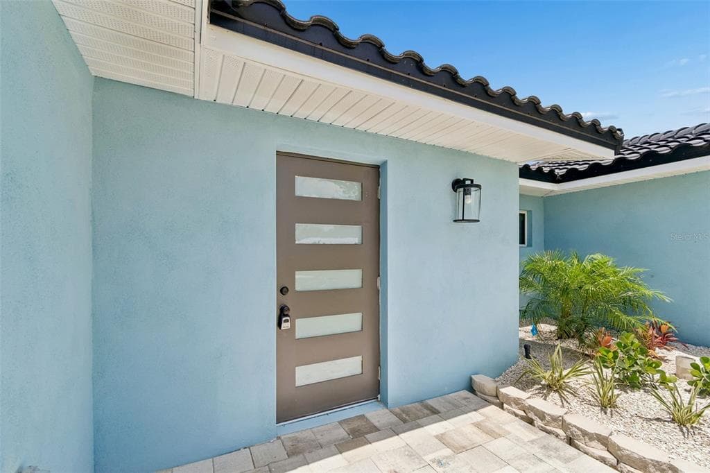 10238 TARPON DRIVE 3